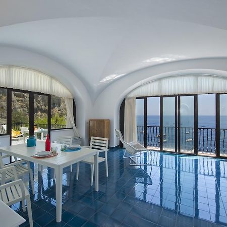 Willa La Baia Praiano Pokój zdjęcie